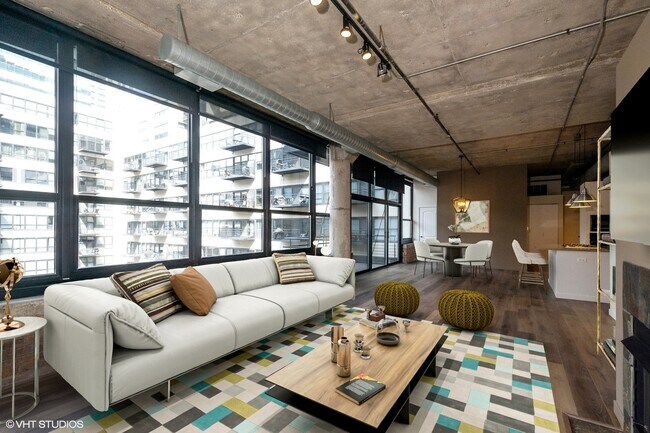 Foto del edificio - 130 S Canal St