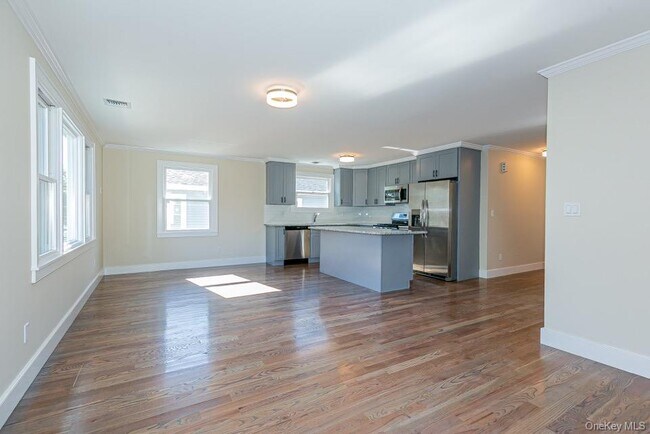 Building Photo - 207 Nassau Blvd