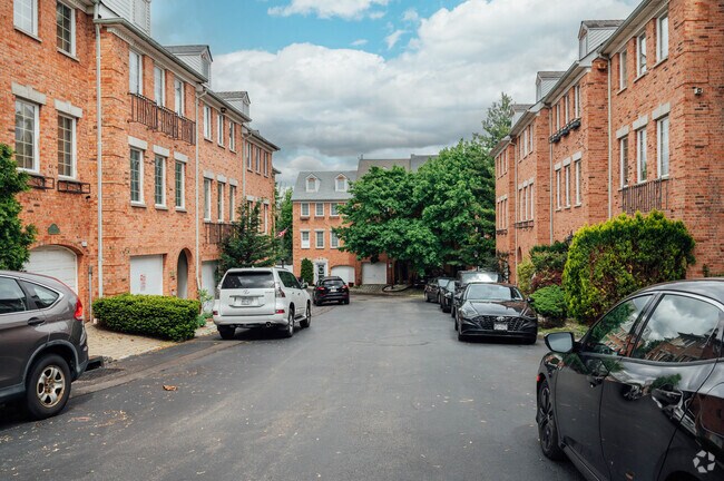 Great Kills is a quiet neighborhood with a variety of townhome complexes.