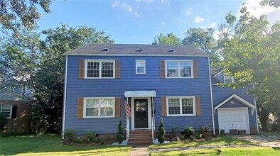 Building Photo - 205 Glen Echo Dr