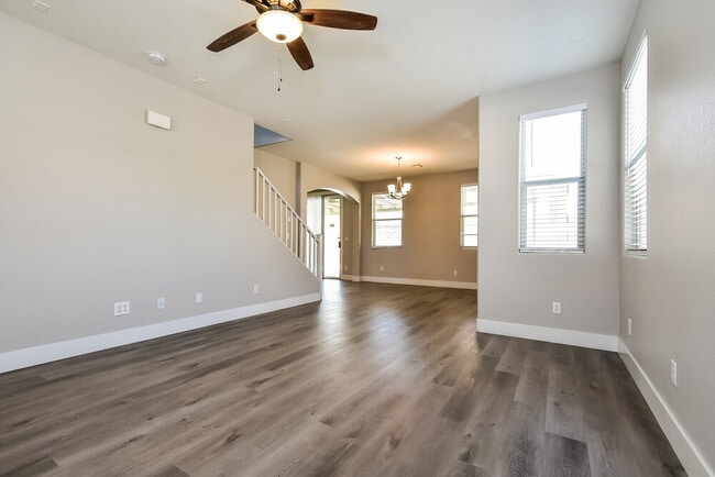 Building Photo - 6640 Frances Celia Ave