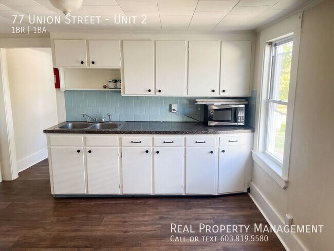 Building Photo - One bedroom in downtown Somersworth!