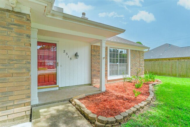 Foto del edificio - 2315 Cunningham Dr