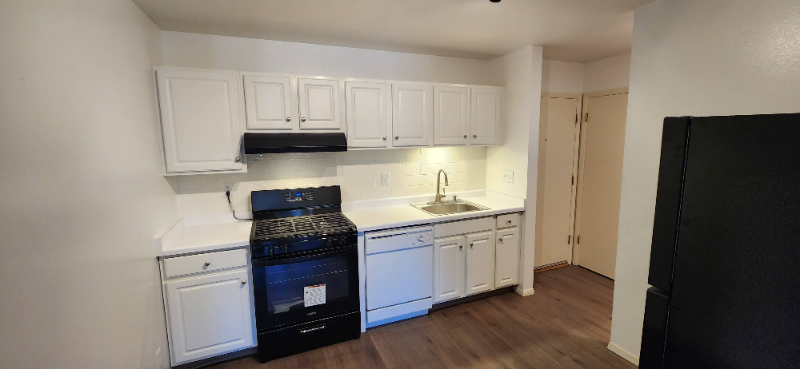 Foto principal - 2588 N Frederick Ave