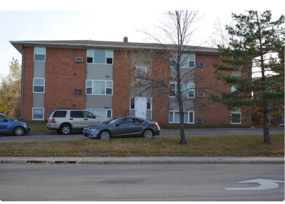 Primary Photo - 315 11th Ave SW