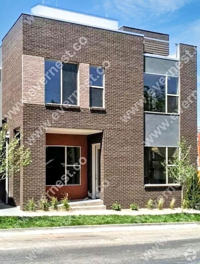 Building Photo - 2243 W 32nd Ave