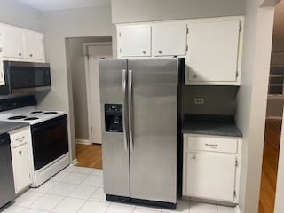 Building Photo - 520 Spruce Dr