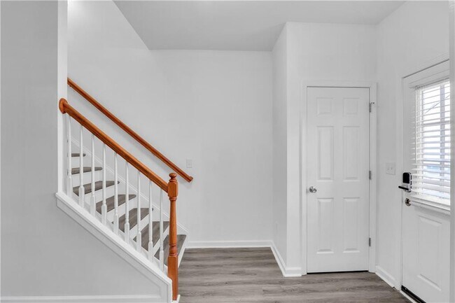 Foto del edificio - 2827 Creek Bottom Ct