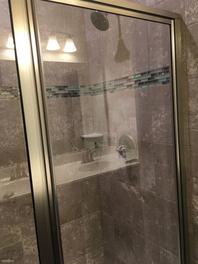 Foto del edificio - 3 br, 3.5 bath Townhome - 535 Willow Bend Dr