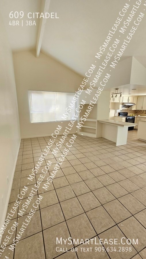 Building Photo - 609 Citadel