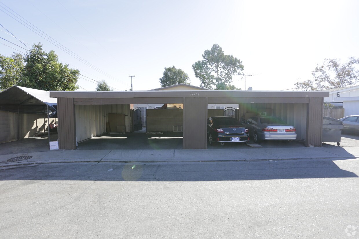 Building Photo - 14754 Bushard St