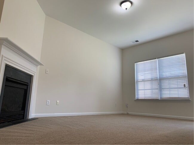 Building Photo - 8583 Carolina Lily Ln