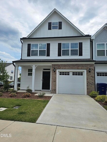 Photo - 1001 Heartstone Wy Townhome