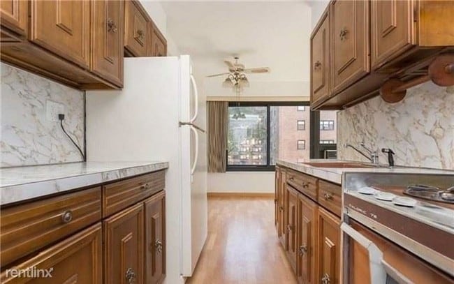 Building Photo - 2 br, 1 bath - 3365 14th St