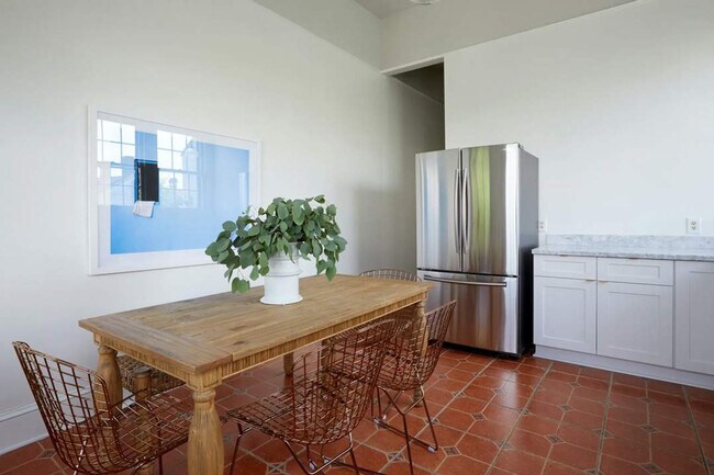 Foto del edificio - 2317 N Rampart St