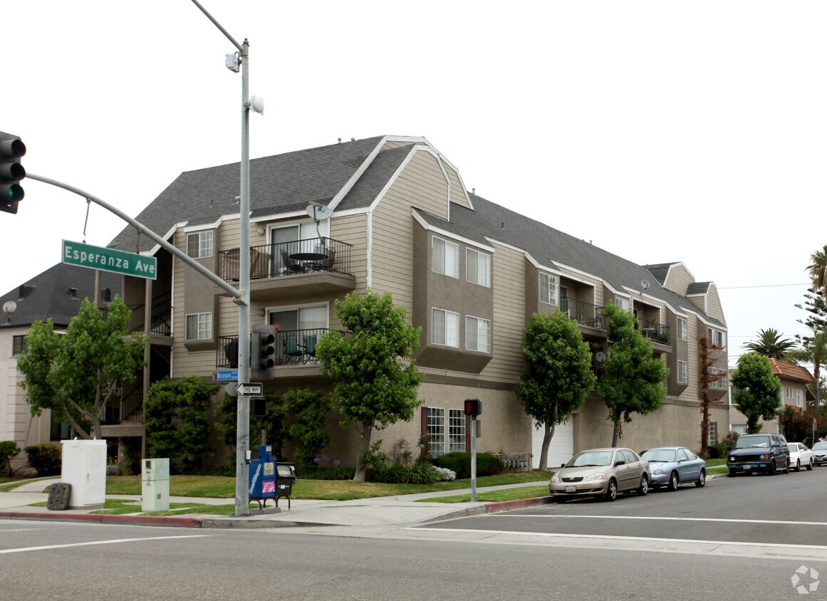 Primary Photo - 1275 E Ocean Blvd