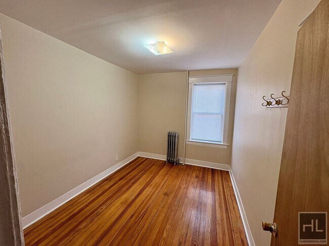 Building Photo - McLean avenue, Yonkers