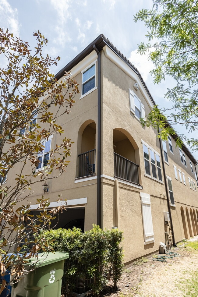 Building Photo - 309 S Fremont Ave