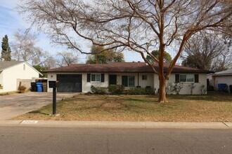 Building Photo - 7713 N 17th Ave