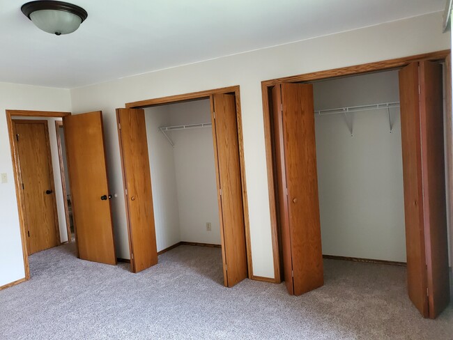 Master bedroom - 509 N Indiana Ave