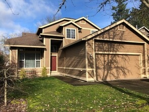 Building Photo - 17129 SW Cobble Ct