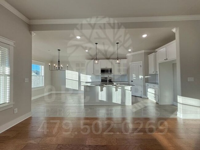 Building Photo - Tontitown- Single-Family Home- Desirable Hickorywood Plan- 4 Bedroom!