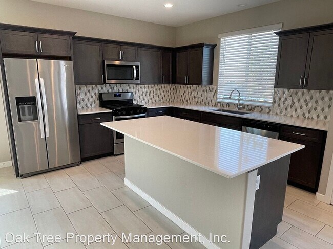 Building Photo - 3 br, 2.5 bath House - 3813 Morris Avenue