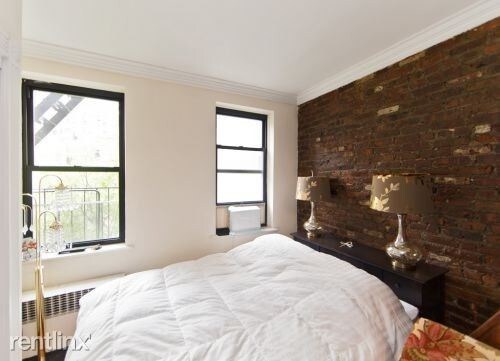 Building Photo - 334 E 74th St