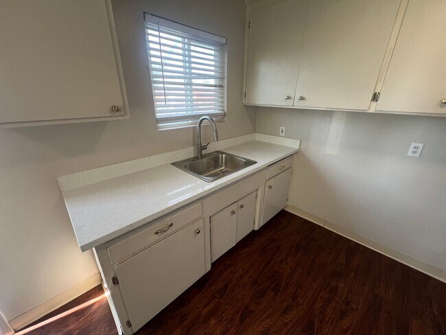 Building Photo - 226-228 Oakland Avenue