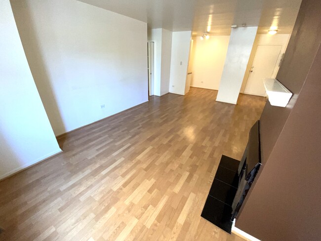 Foto del edificio - 435 W Oakdale Ave