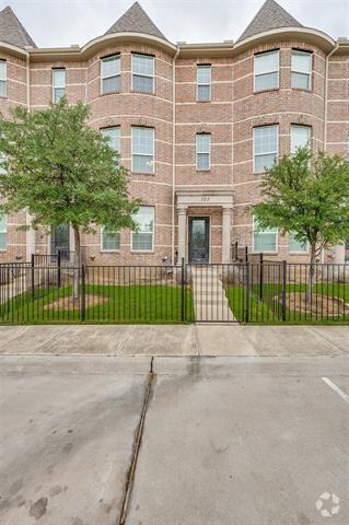 Building Photo - 2500 Rockbrook Dr