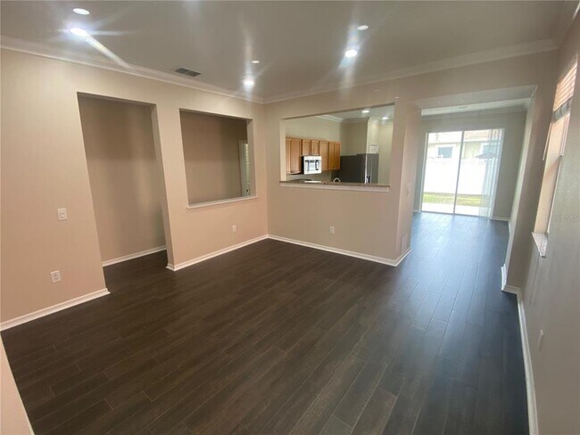Building Photo - 2409 Spring Hollow Loop