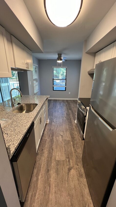 The Dogwood 2BR,2BA - Amber Lake Apartment Homes