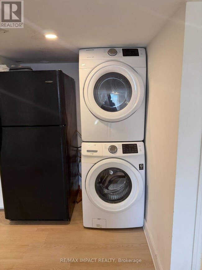 Building Photo - 20 Gillrie Ct