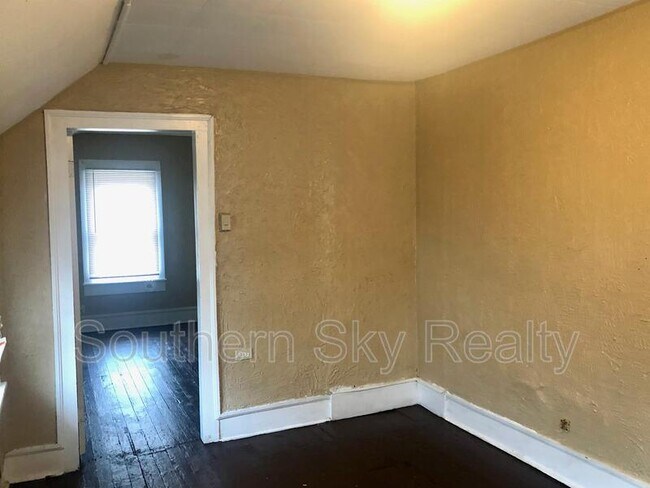 Foto del edificio - 646 Sherman St