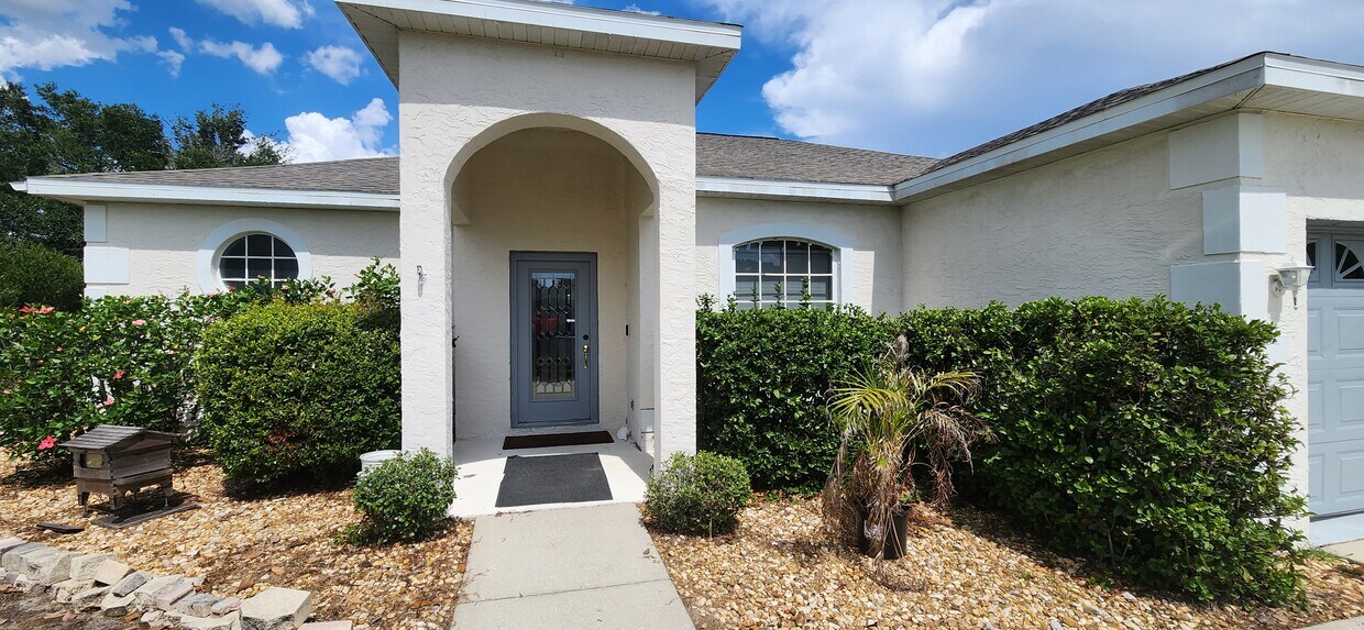 Foto principal - 8319 264th St E