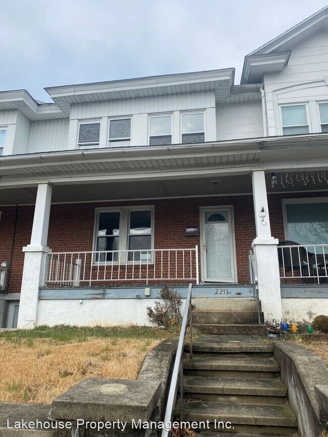 Foto del edificio - 3 br, 1 bath House - 2211 Penn Ave
