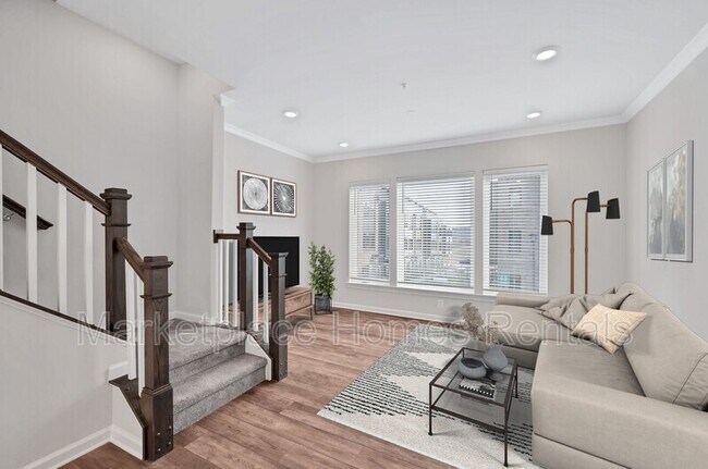 Foto del edificio - 8041 Baxter St