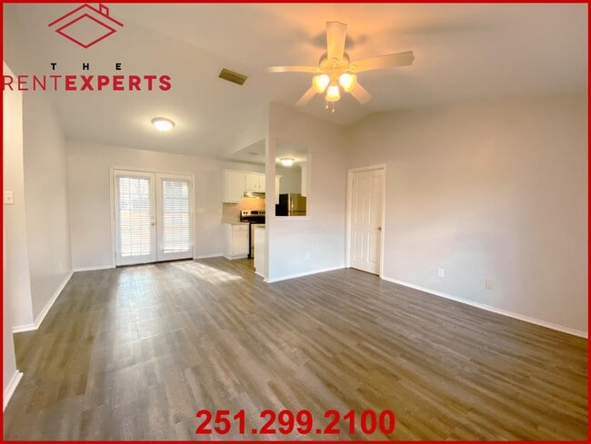 Building Photo - 9641 Royal Woods Ct