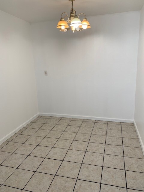 Building Photo - 26 Zabriskie St