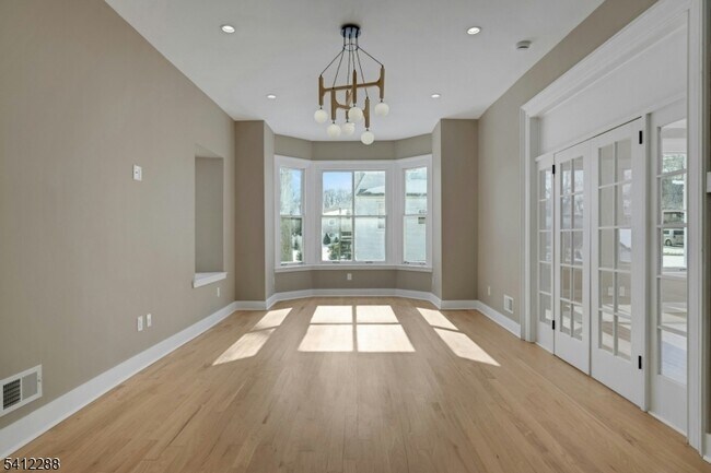 Foto del edificio - 49 Park Ave