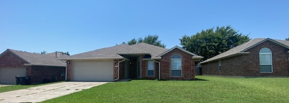 Foto principal - 1609 Tara Dr