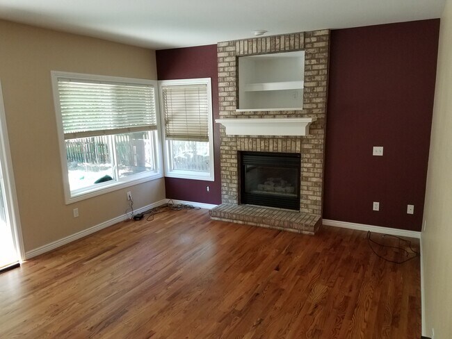 Sala de estar - 16462 W 55th Pl