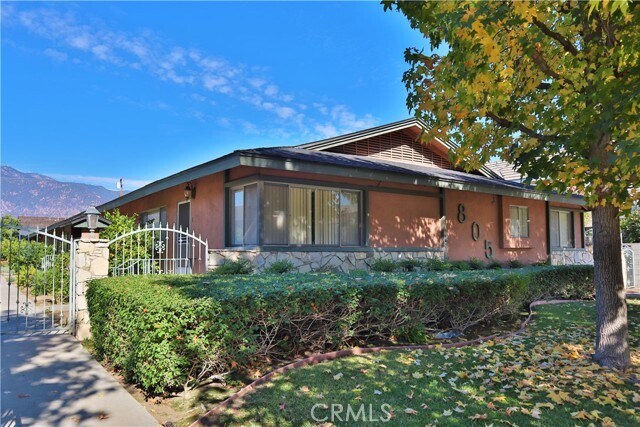 Foto principal - 805 Fairview Ave