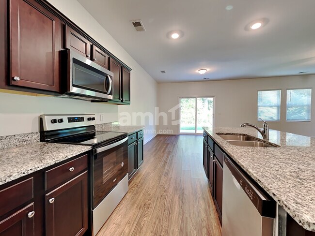 Building Photo - 168 Orion Way