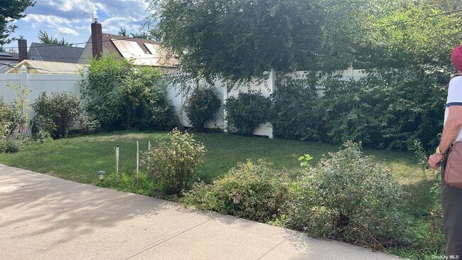Building Photo - 79-18 264th St