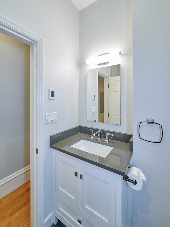 Building Photo - 313 Marlborough St