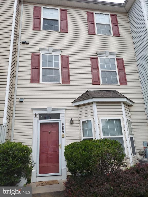 Foto del edificio - 8089 Brookstone Ct
