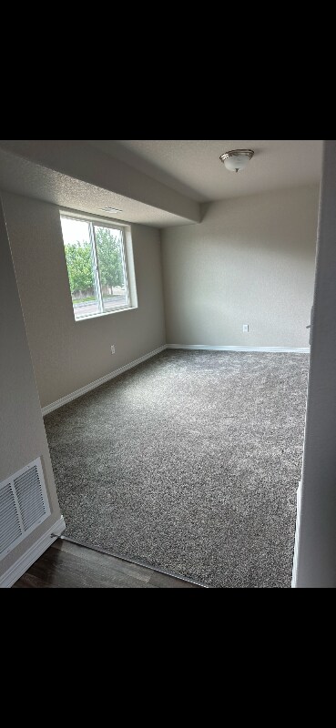 Foto del edificio - 2959 Silver Hawk Ave