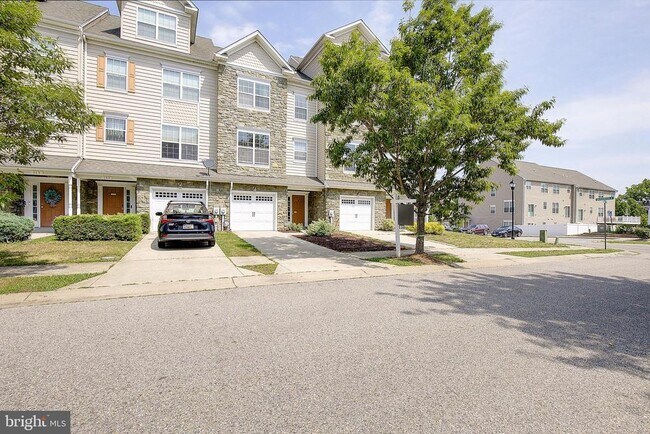Building Photo - 105 Polo Way